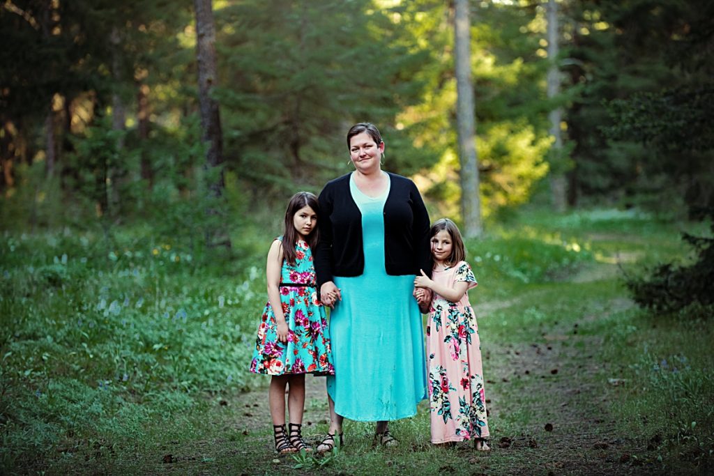 family photography session with mother and daughters in Cle Elum