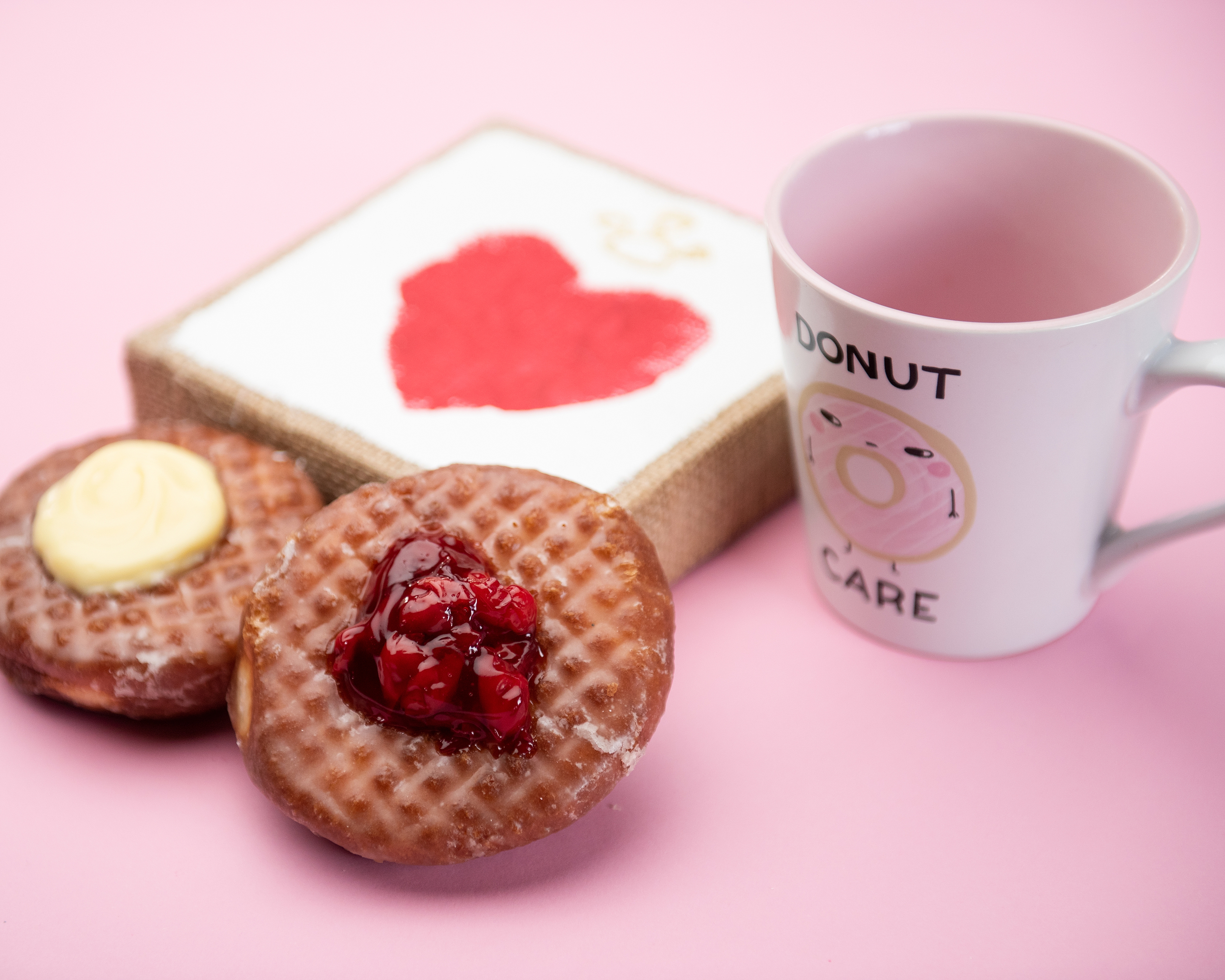Valentines day donuts and pastrys at Cle Elum Bakery, commercial photography by Mary Maletzke