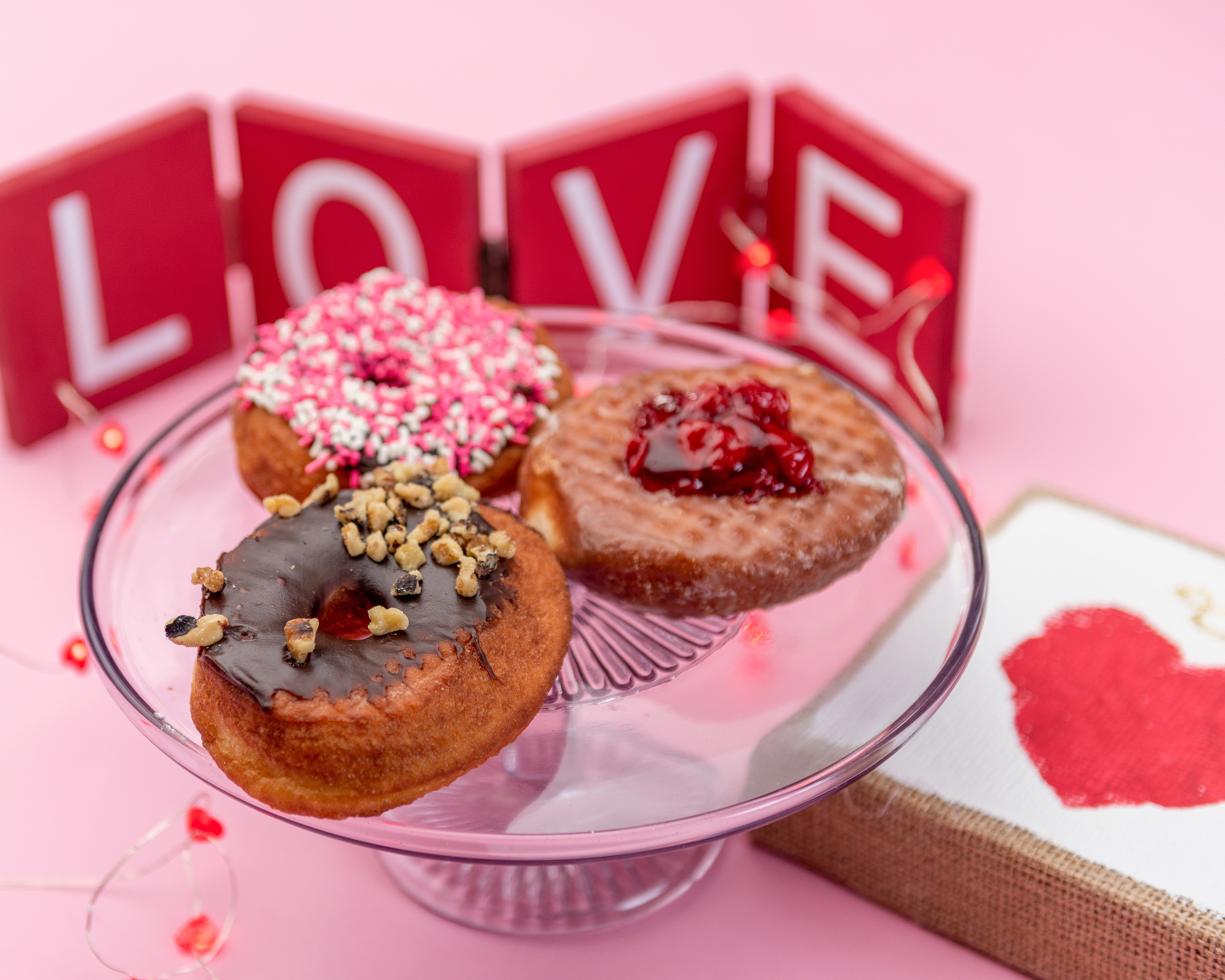 Valentines day donuts and pastrys at Cle Elum Bakery, commercial photography by Mary Maletzke