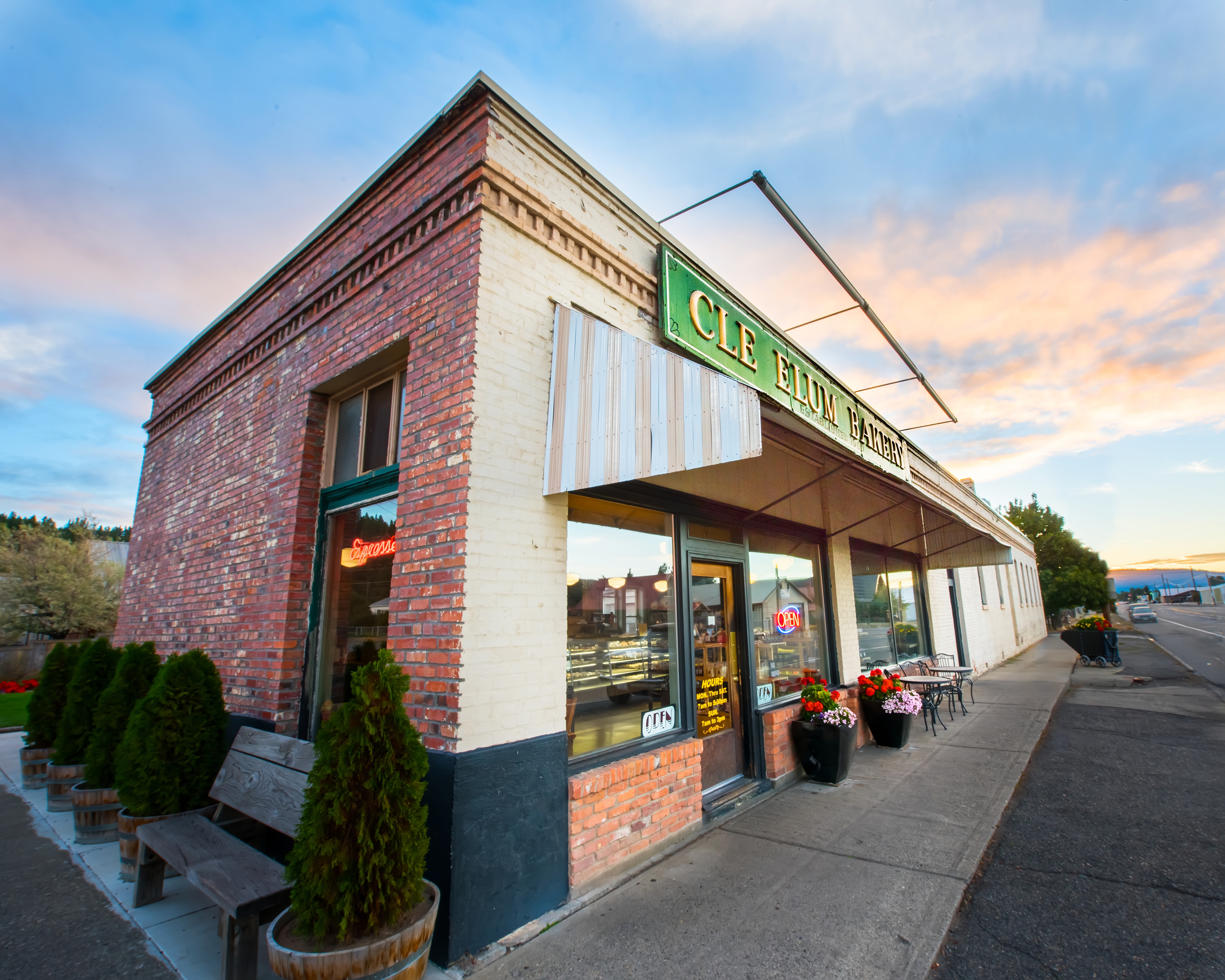 Cle Elum Bakery Commercial Photography