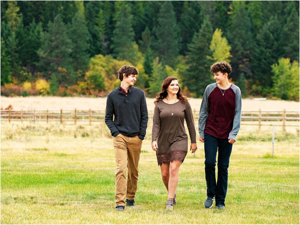 Photo of older children during Family Portraits in Cle Elum