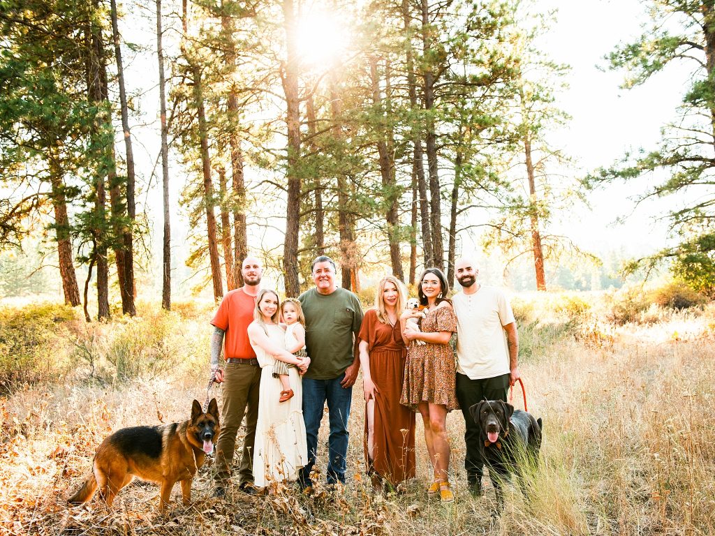 Extended Family Portraits in Cle Elum