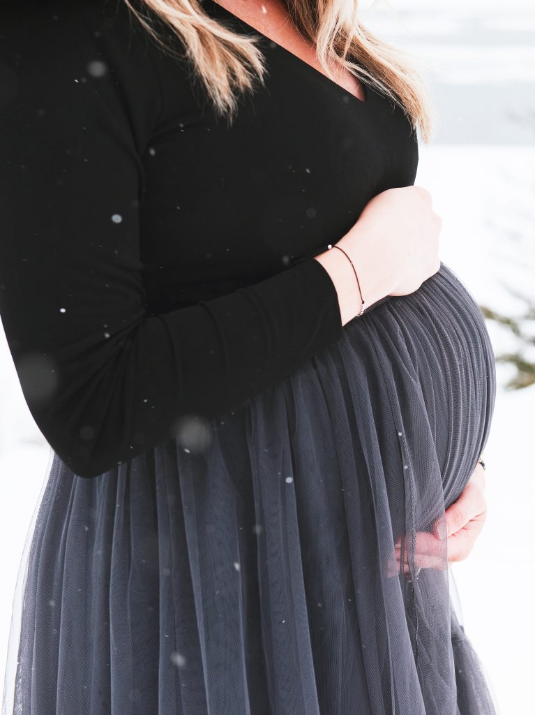 Bump photos of pregnant woman by Cle Elum Photographer