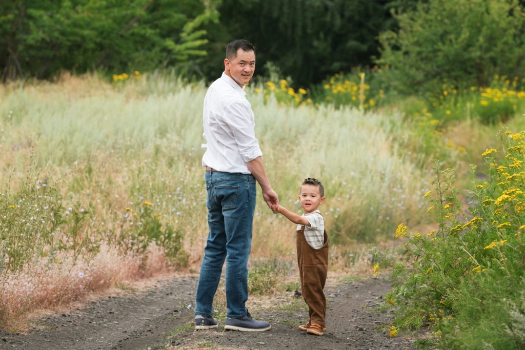 Cle Elum father and son during family photos